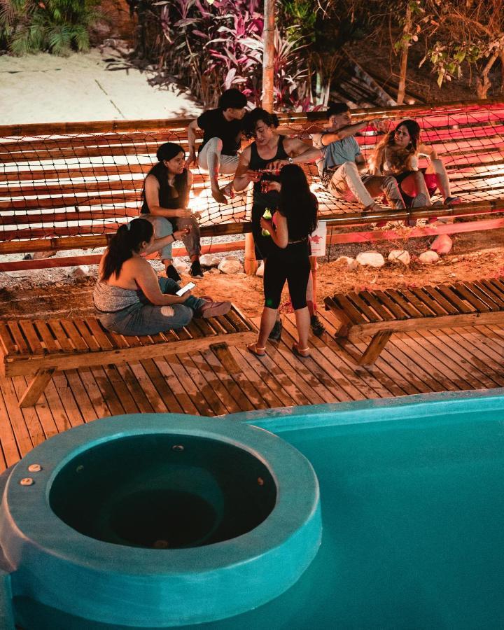 El Zoo Hostel, Bar & Pool Palomino Exteriér fotografie